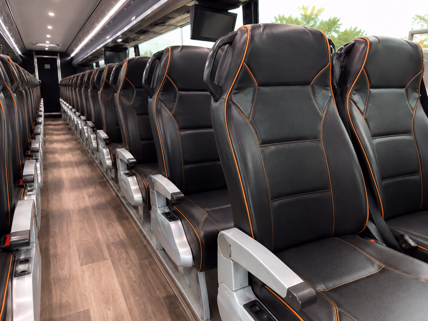 buses for weddings at rancho las lomas and orange county s canyon venues