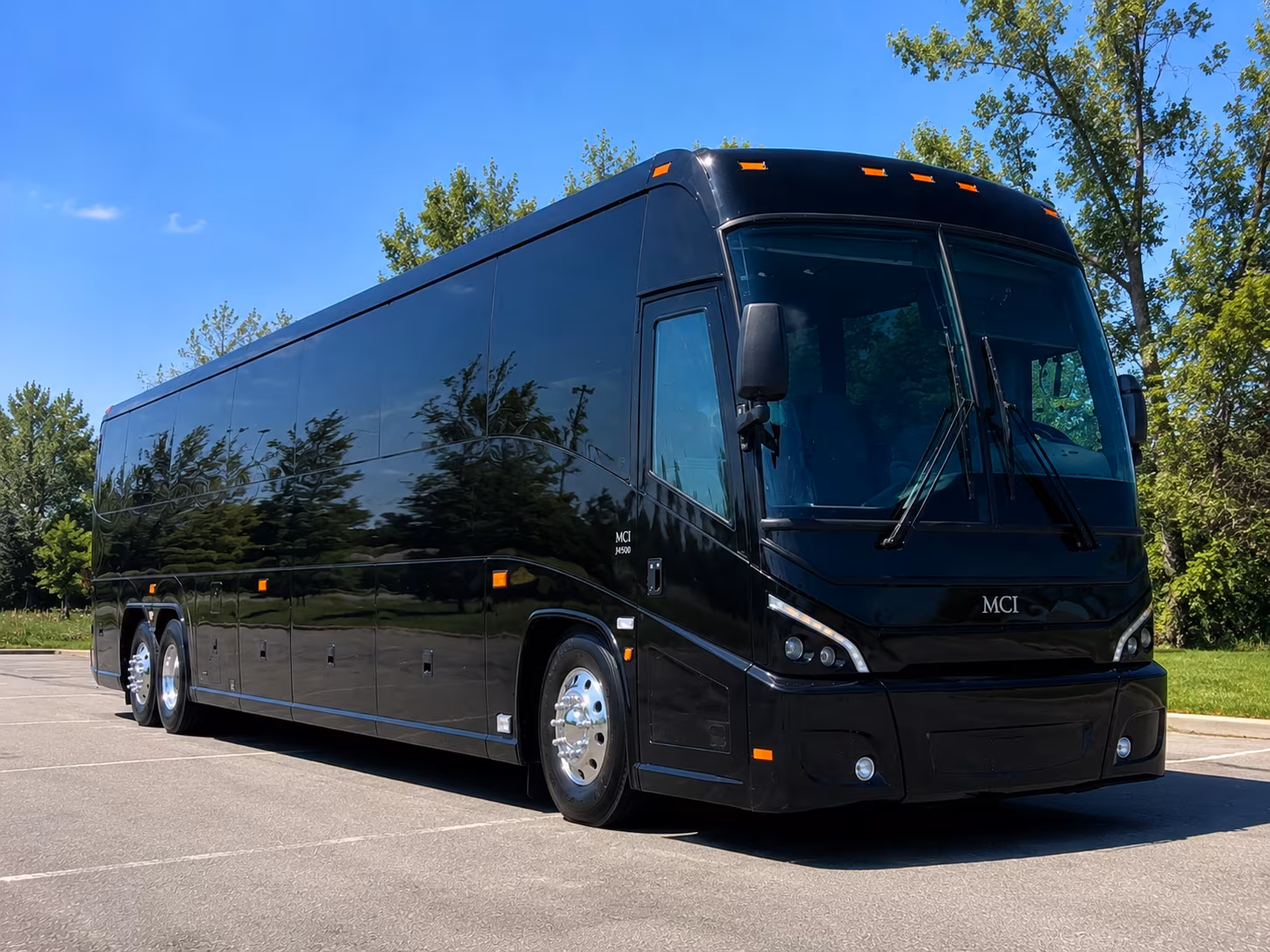 cal state fullerton titans and local college sports buses