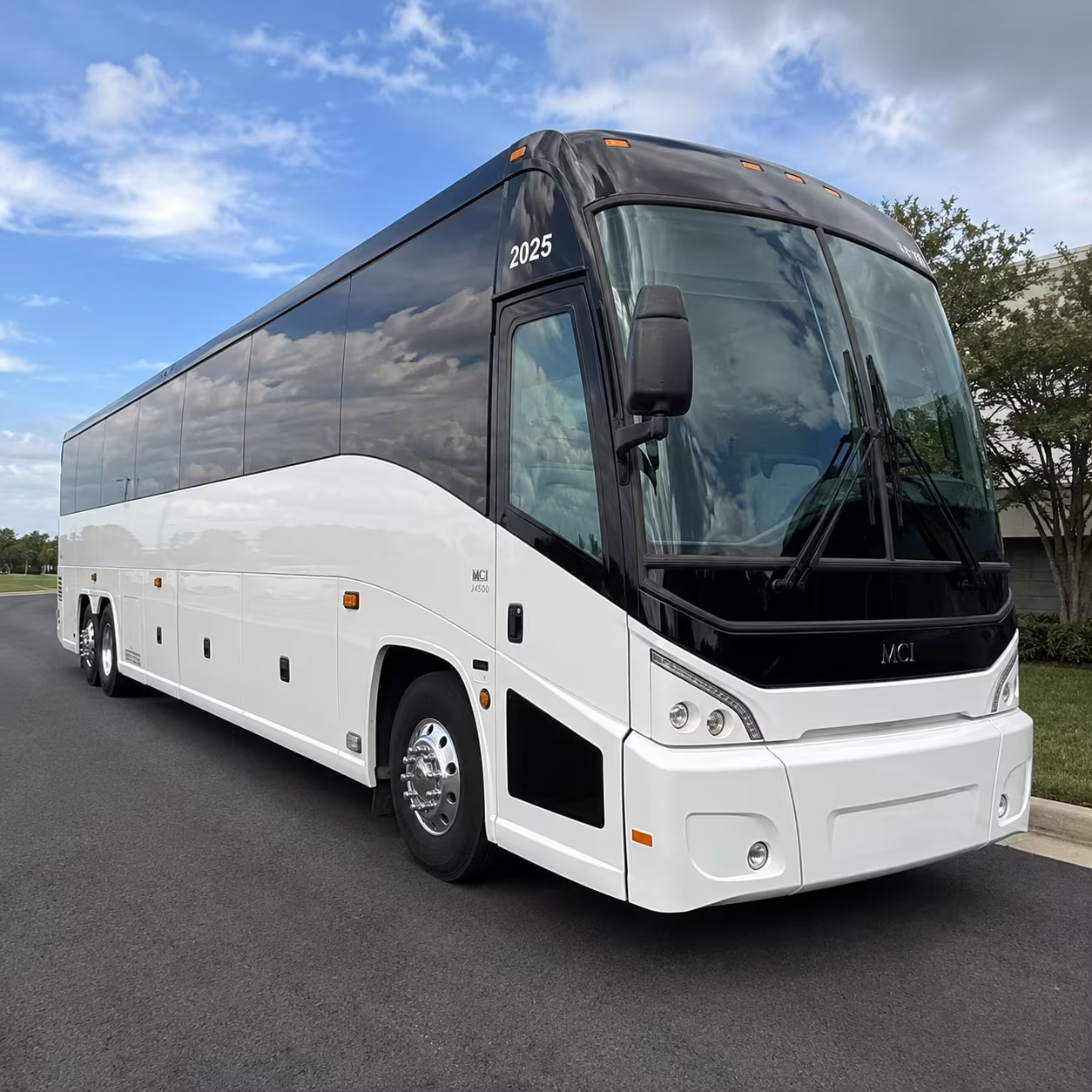 corporate airport transfer buses to john wayne airport sna