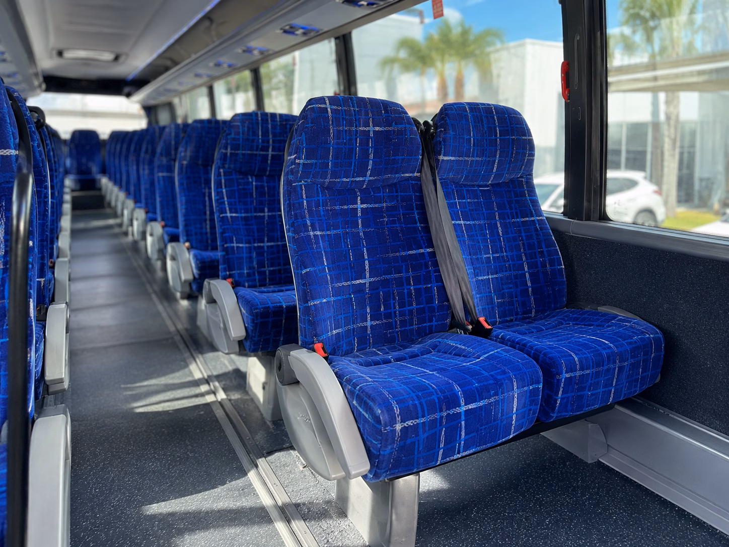 wine tour buses to rancho capistrano and south oc tasting rooms